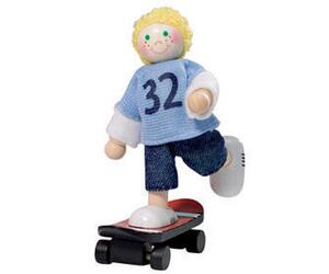 Selecta trælegetøj - Minidukke Eric med sit skatebord t - dukkehusleg - 7 cm.  + 3 år